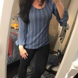 Cute top with Ruffled Sleeve